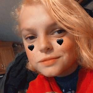 Meet your Posher, Catie